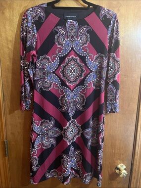 Donna Morgan Burgundy, Black & Purple Paisley Shift Dress - Bundle